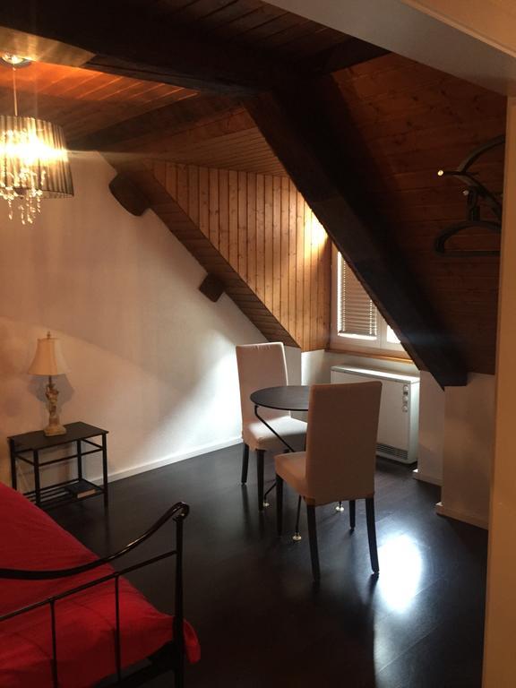 Hotel-Restaurant Le Lion D'Or Porrentruy Pokoj fotografie