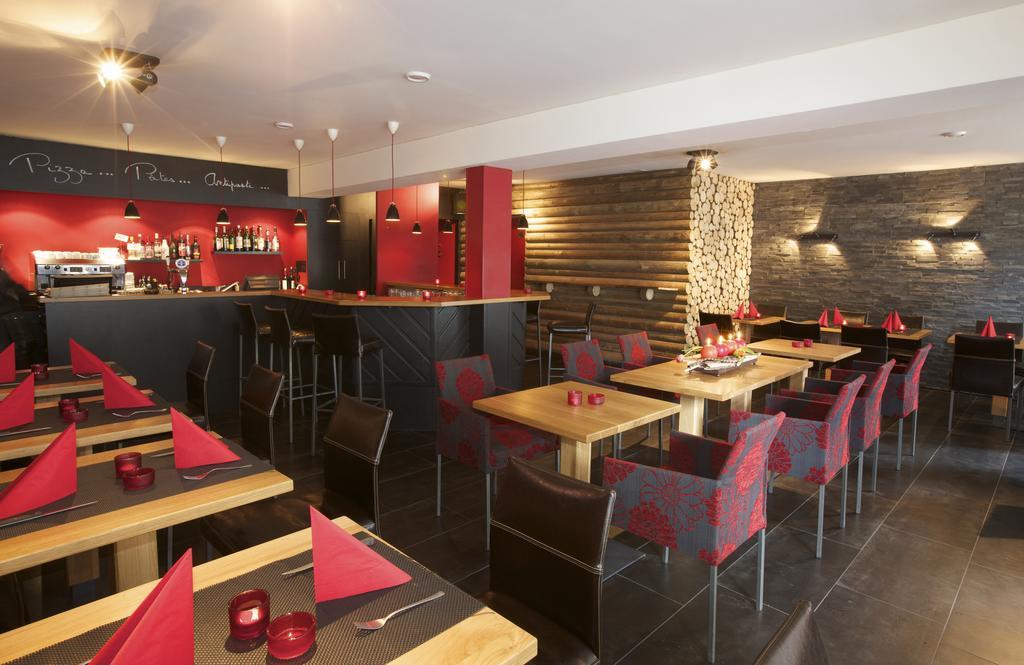 Hotel-Restaurant Le Lion D'Or Porrentruy Exteriér fotografie